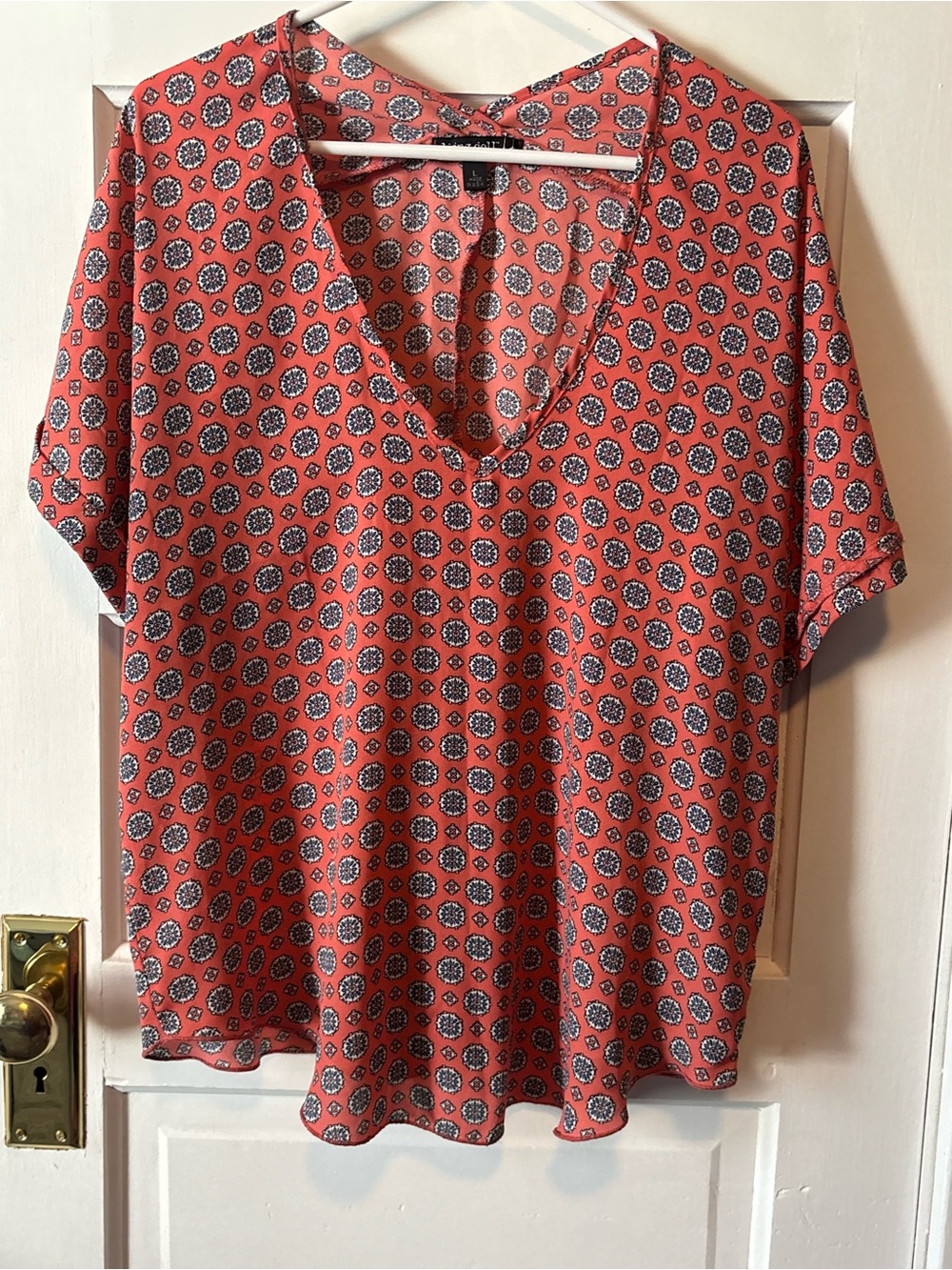 living doll Coral Medallion V-Neck Short Sleeve Blouse
